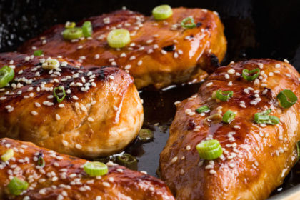 landscape-1453741383-delish-honey-chicken bee well honey